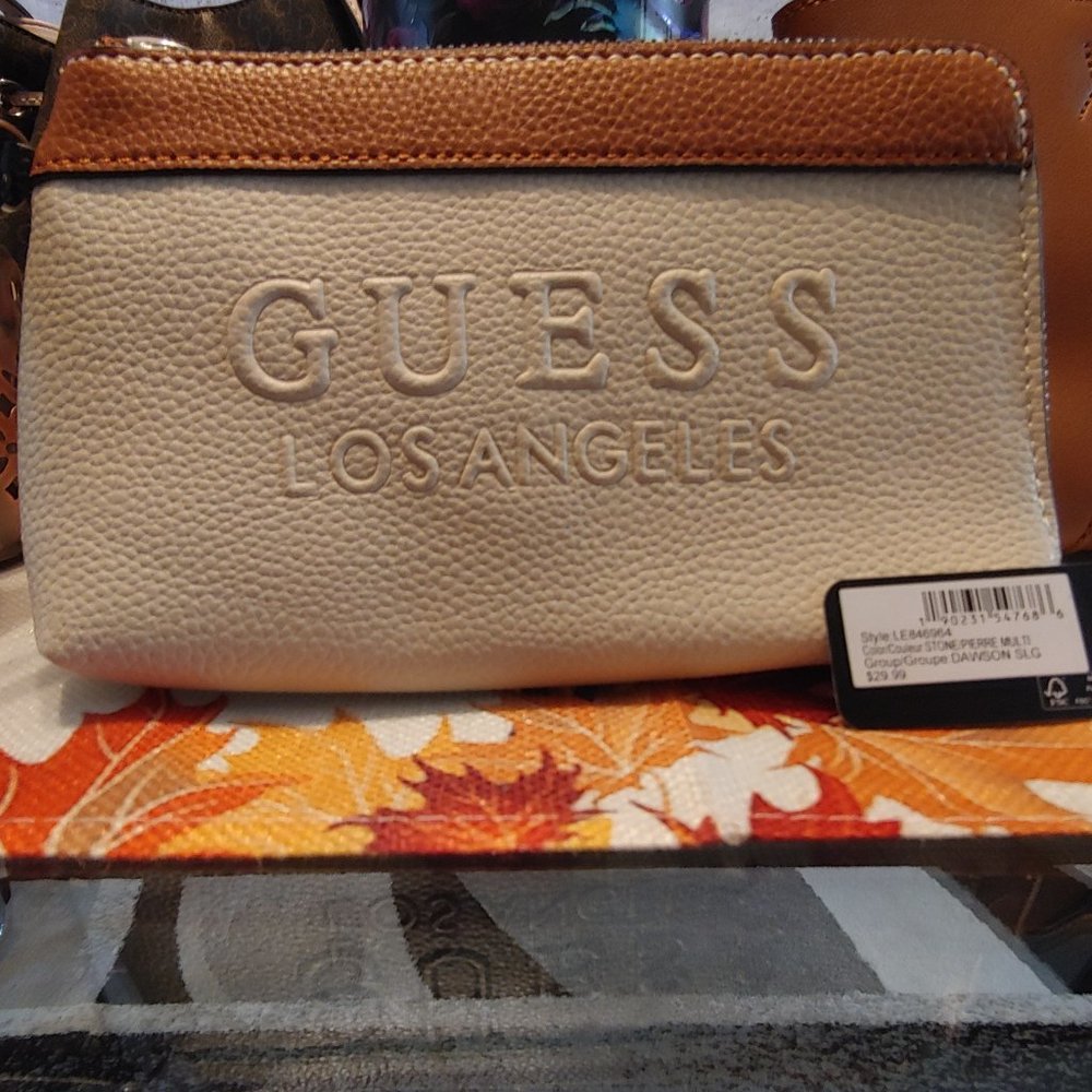 Guess Wristlet